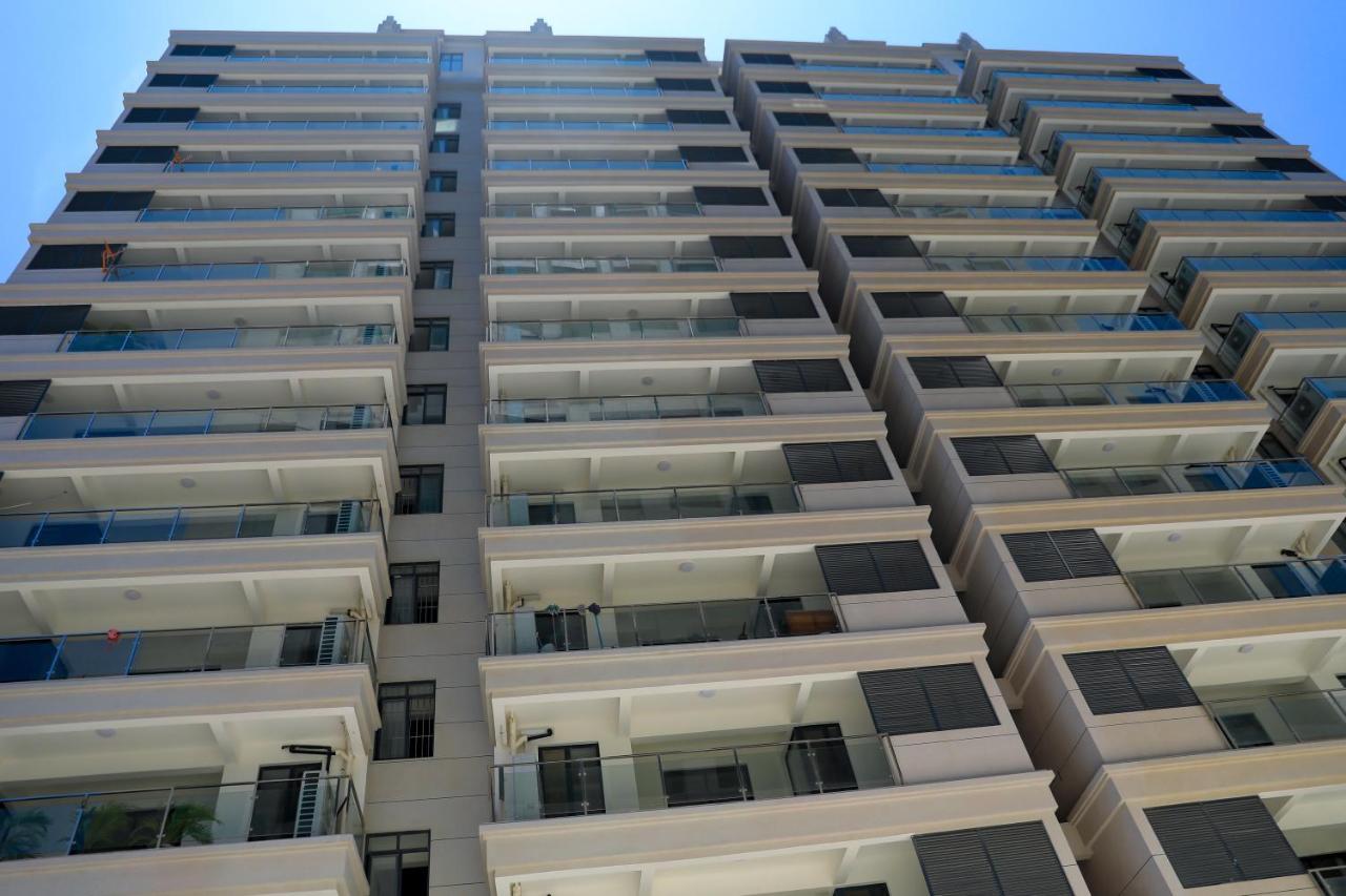 Lark Hotel Dar es Salaam Exterior foto