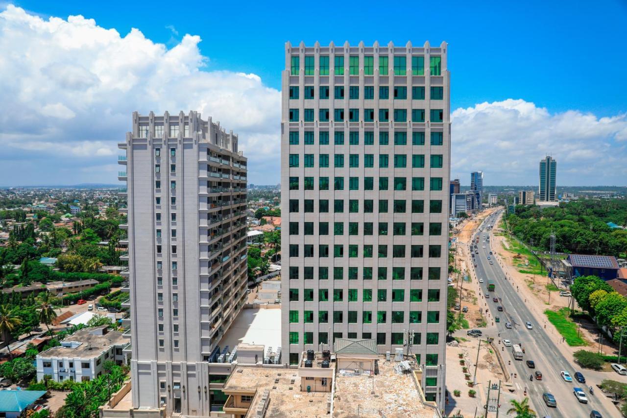 Lark Hotel Dar es Salaam Exterior foto
