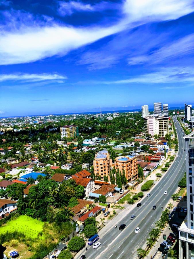 Lark Hotel Dar es Salaam Exterior foto