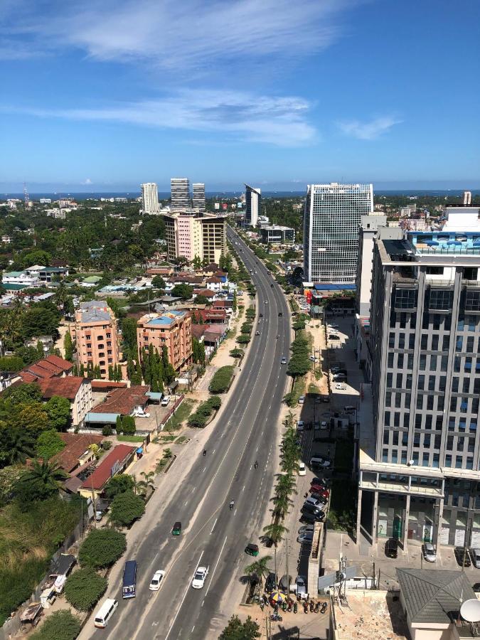 Lark Hotel Dar es Salaam Exterior foto
